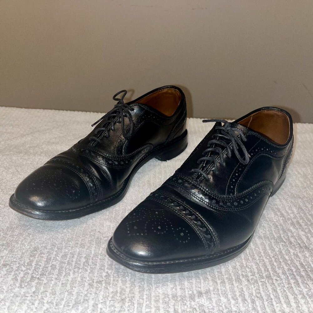 Allen Edmonds Men's 9.5D Strand Black Cap Toe Brogue Oxford